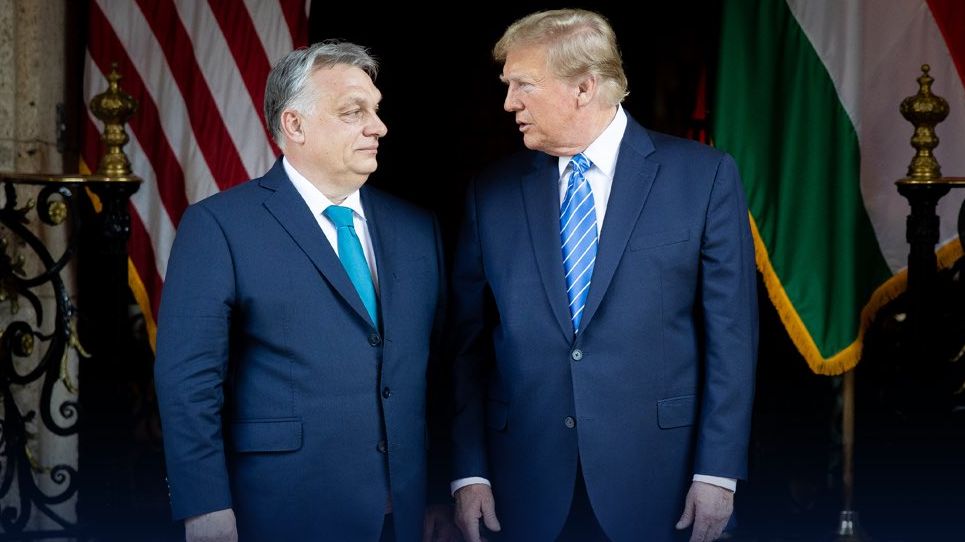Vraťte se a přineste nám mír, prosil Orbán u Trumpa